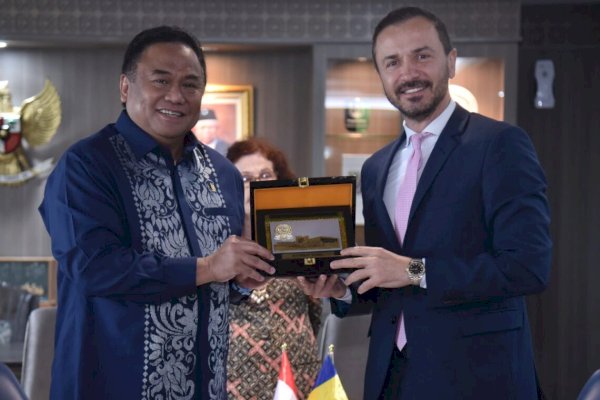 Gobel Ajak Parlemen Rumania Bentuk Komisi Bersama