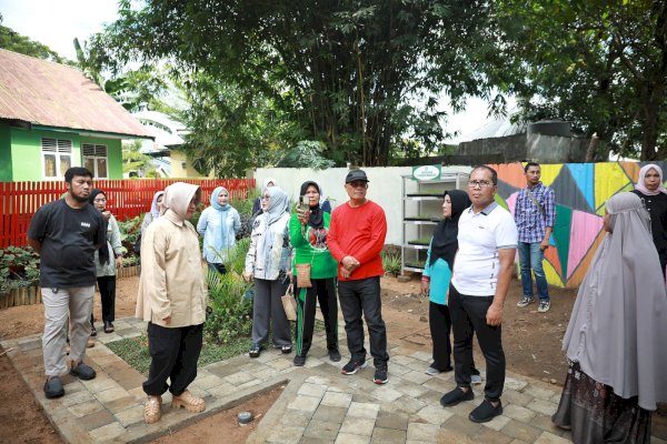 Indira Yusuf Ismail Bersama Walikota Makassar Tinjau Lokasi Lomba Kelurahan Terpadu di Manggala