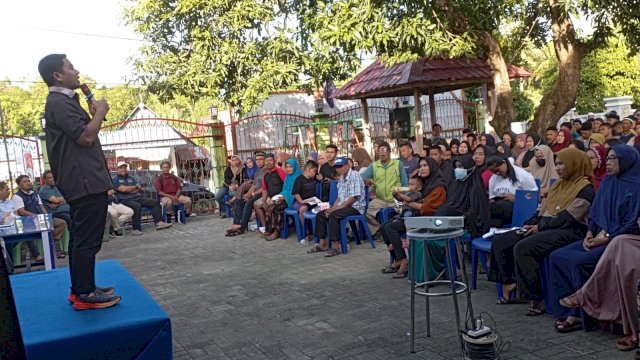 Tasming Hamid Mendengar di Bacukiki Parepare.