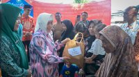 Intervensi Stunting, Indira Yusuf Ismail Serahkan Paket Bantuan Cegah Anak Kurang Gizi