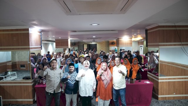 Indira Dorong Warga Implementasikan Perda Penyelenggaraan Pendidikan Dimulai dari Rumah