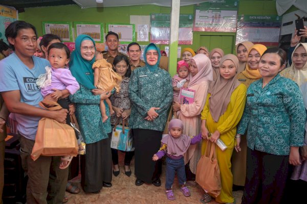 Sinergi TP PKK Makassar dan Sulsel: Tinjau Posyandu untuk Perangi Stunting