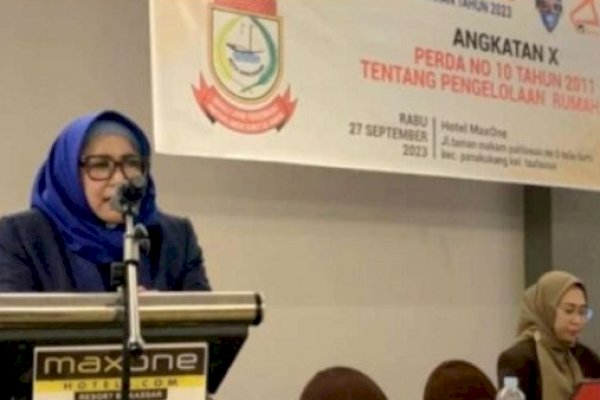 Anggota DPRD Makassar Apiaty Amin Syam Ajak Warga Makassar Lestarikan Lingkungan Sekitar