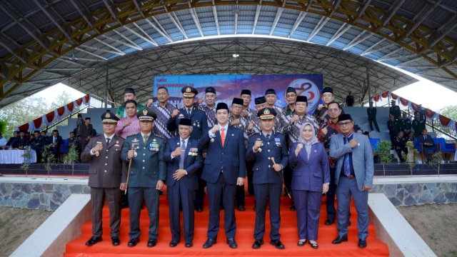 Bupati Pangkep Yusran hadiri perayaan Hari Bhayangkara ke-78.