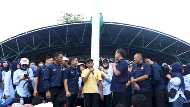 Tasming Hamid Serahkan Rumah bagi Pemenang Undian Jalan Sehat TSM Day, Didoakan Terpilih Jadi Wali Kota Parepare