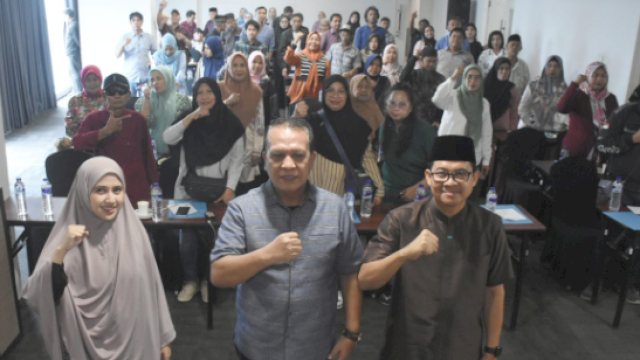 Anggota DPRD Makassar Hasanuddin Leo Serukan Seluruh Orang Tua Ajarkan Al-Qur&rsquo;an
