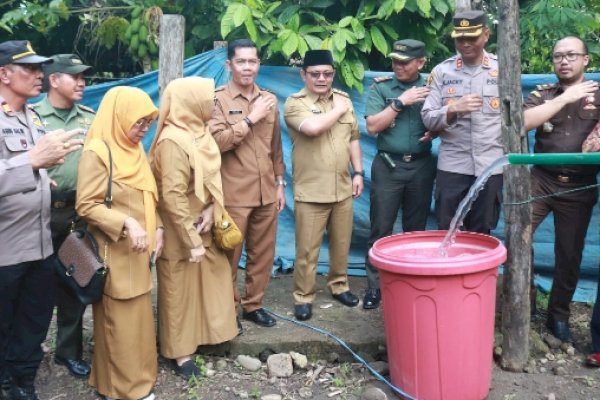 Pemkab – Polres Bantaeng Hadirkan Sumber Air Bersih Bagi Masyarakat