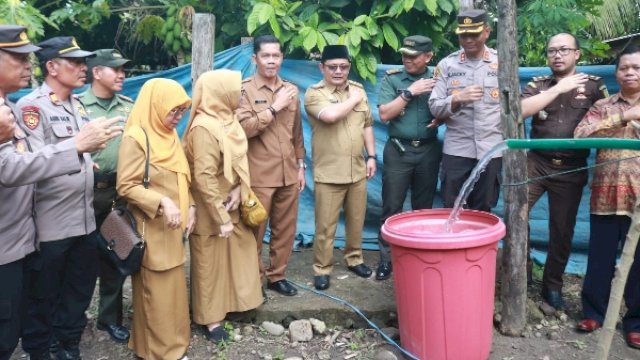 Pemkab – Polres Bantaeng Hadirkan Sumber Air Bersih Bagi Masyarakat