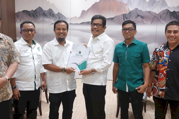 Andi Sudirman Sulaiman Kembalikan Formulir Cagub, Azhar Arsyad: Kami Harap Lebih Cepat Lebih Baik