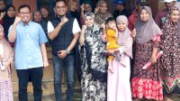 Jagoan NasDem Muzayyin Arif-Ikhsan Hamid Datang ke Sinjai Timur, Puluhan Emak-emak Langsung Kerumuni: Harapan para Petani!
