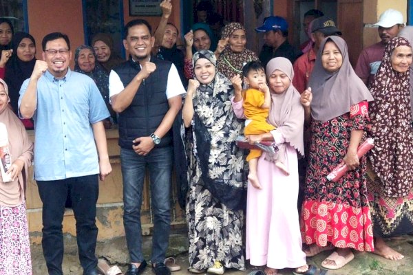 Jagoan NasDem Muzayyin Arif-Ikhsan Hamid Datang ke Sinjai Timur, Puluhan Emak-emak Langsung Kerumuni: Harapan para Petani!