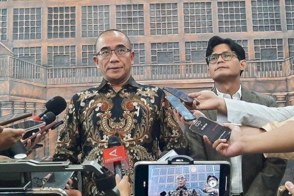 Pengganti Hasyim Asy’ari, KPU Tunggu Keppres dan DPR