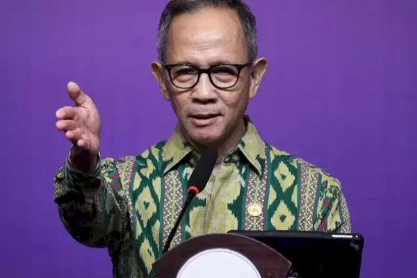 Bos OJK Perkirakan Ekonomi 2025 Masih Tak Pasti Seperti Tahun Ini