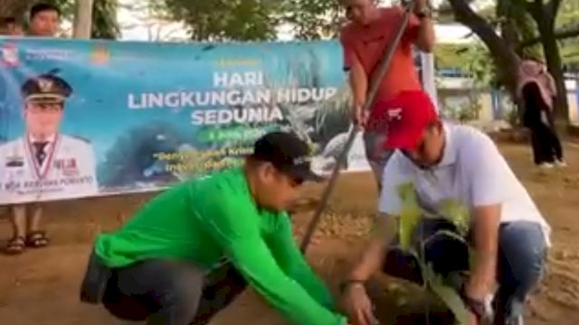Kerja Bakti Sabtu Bersih Dirangkaikan Penanaman Pohon