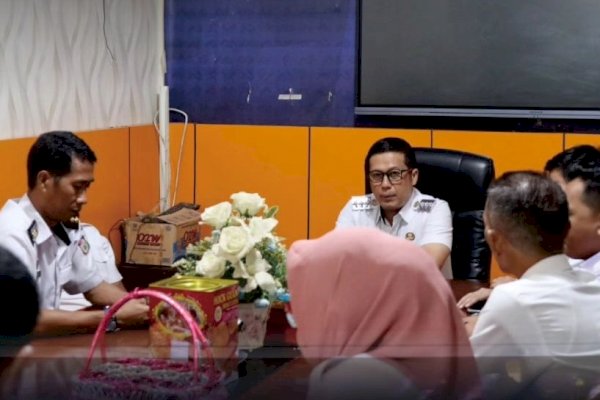 Camat Aswin Kartapati Kumpulkan Lurah se-Mariso, Bahas Evaluasi Pelaksanaan Hari Raya Idul Adha