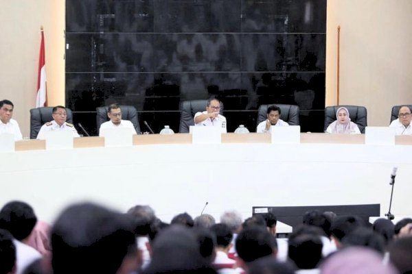 Camat Iqbal Bersama SKPD Lingkup Pemkot Makassar Hadiri Rakor