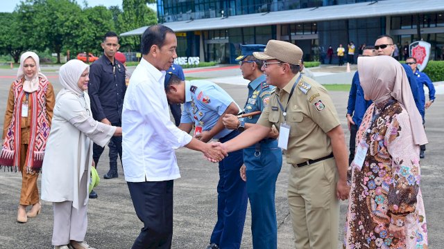 Kunjungan Kerja di Sulsel, Danny Pomanto Ikut Jemput Presiden Jokowi di Pangkalan TNI AU Sultan Hasanuddin