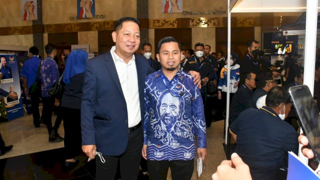 Ketua DPW Rusdi Masse bersama Ketua DPD NasDem Parepare Tasming Hamid.