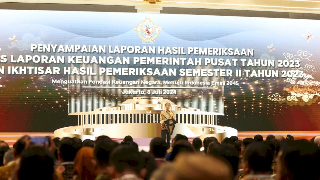 Danny Pomanto Hadiri Penyampaian LHP LKPP dan IHPS II TA 2023 BPK RI ke Presiden Jokowi.