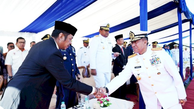 PJ Sekda Hadiri Upacara Pelantikan Diktama TNI AL.