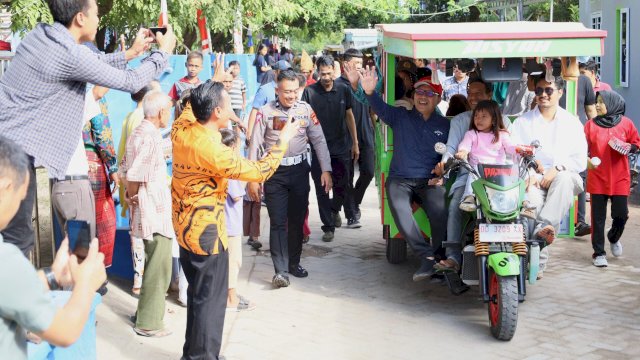 Masyarakat Pulau Barrang Lompo Antusias Sambut Danny Pomanto