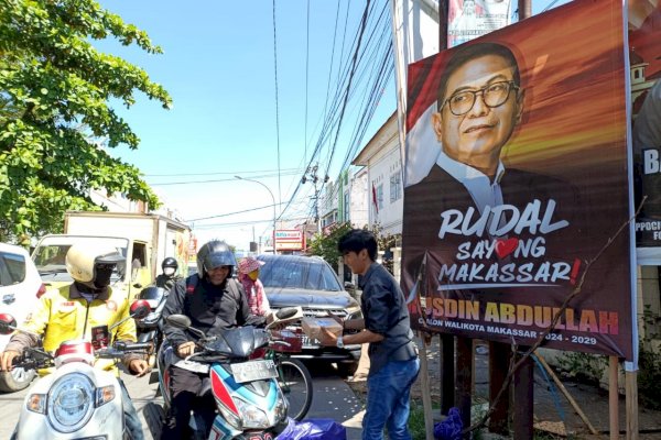 Meski Batal Maju di Pilwali Makassar, Rusdin Abdullah Terus Tunjukkan Kepedulian Melalui Jumat Berkah