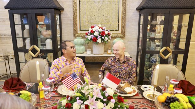 Wali Kota Makassar Dinner Bareng Konsulat Jenderal AS Christopher Green.
