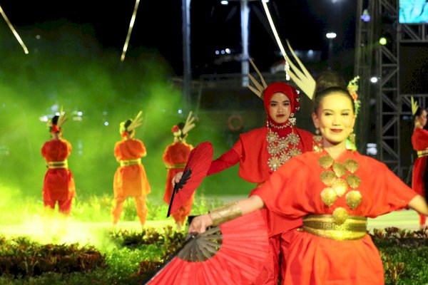 Disbud Persembahkan Tari Bunga Buttayya, Kisahkan Perempuan dan Makassar di F8