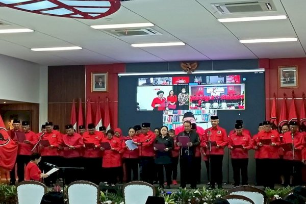 Megawati Lantik Ganjar hingga Ahok Jadi Pengurus DPP PDI Perjuangan