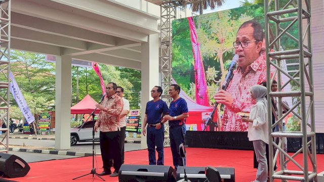 Terima Alumni Award 2024, Danny Pomanto Sebut Kolaborasi Alumni Adalah Kekuatan