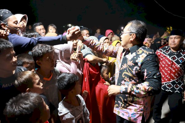 Danny Pomanto Serap Banyak Aspirasi Warga Pulau Kodingareng di Pesta Rakyat Kecamatan Sangkarrang