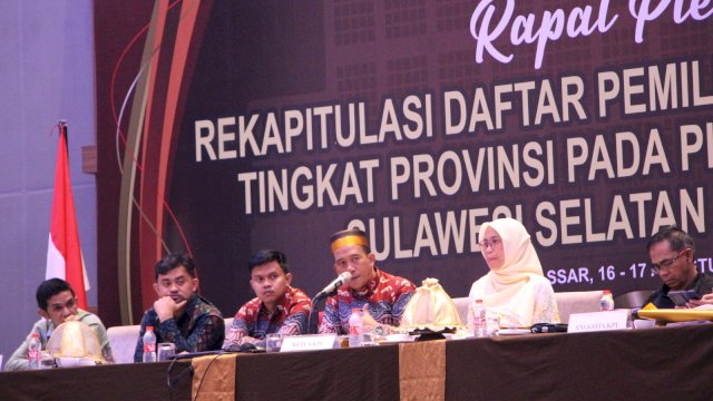 Rapat Pleno Rekapitulasi DPS Sulsel untuk Pilkada Serentak 2024