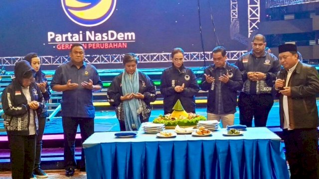 Doa Bersama dan Potong Tumpeng Jelang Kongres III Partai NasDem.