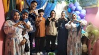 Rezki Lutfi Silaturahmi di Kelurahan Bira, Jadi Objek Swafoto Ibu-Ibu