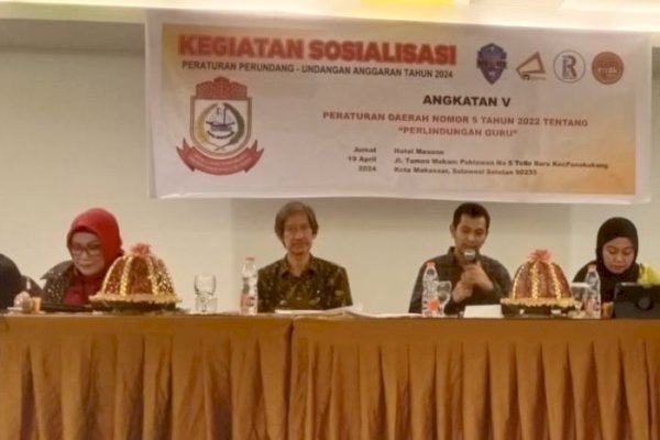 Anggota DPRD Makassar Apiaty Amin Syam Gelar Sosialisasi Perda Tentang Perlindungan Guru