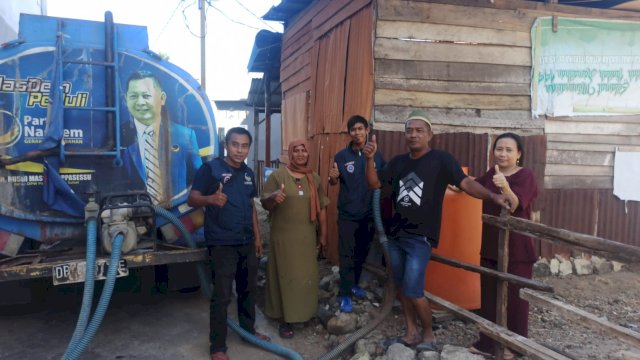 Tasming Hamid Siapkan Bantuan Air Bersih untuk Warga Parepare di Musim Kemarau.