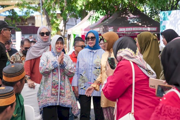 Indira Yusuf Ismail Ajak Masyarakat Lestarikan Budaya Lokal Melalui Festival Kelong Anak Lorong