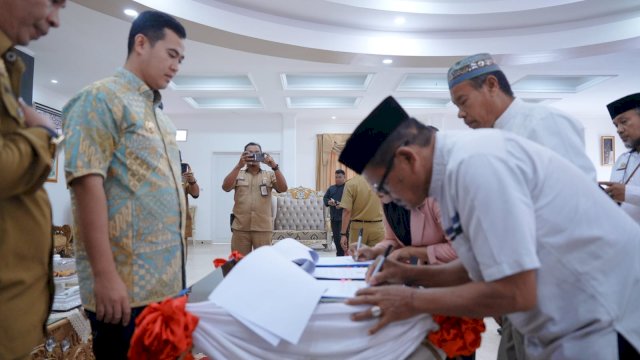 Bupati Pangkep Muhammad Yusran Lalogau.(f-INT)