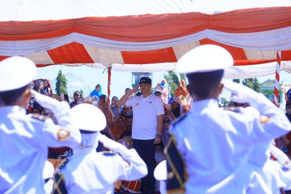 Bupati Pangkep Yusran Apresiasi Peserta Gerak Jalan Indah