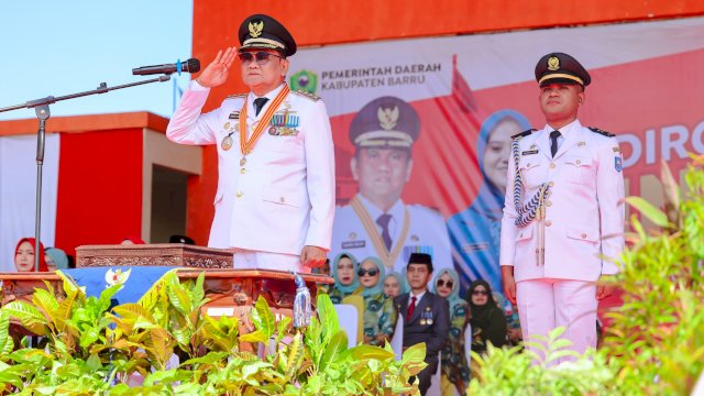 Bupati Barru Suardi Saleh.