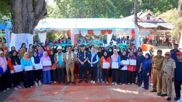 Bupati Pangkep Yusran Sapa Kader Posyandu di Wilayah Kepulauan.