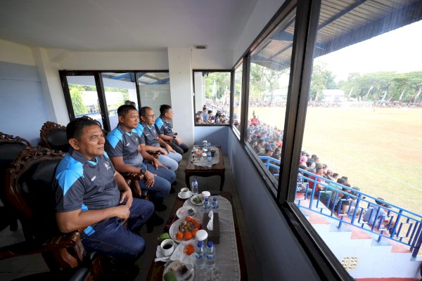 Nonton Babak Final Dirgantara Cup XXVI, Danny Pomanto Nikmati Pertandingan PS Bhayangkara Panah Lawan PS Galesong