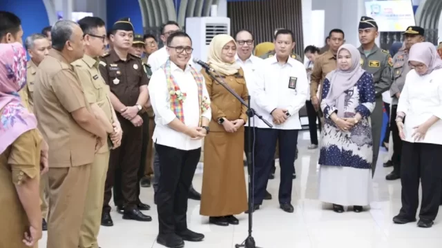 Abdullah Azwar Anas Dorong Peningkatan Layanan Publik di Kabupaten Maros