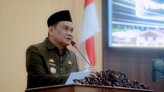 Bupati Barru Suardi Saleh Hadiri Paripurna Pengesahan Ranperda APBD Perubahan