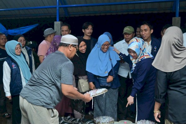 Fatmawati Blusukan ke Pasar Lappa, Pedagang dan Warga Sinjai Antusias Menyambut