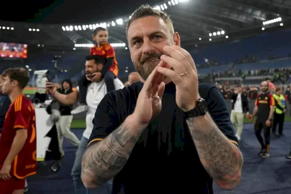 AS Roma Pecat Daniele De Rossi