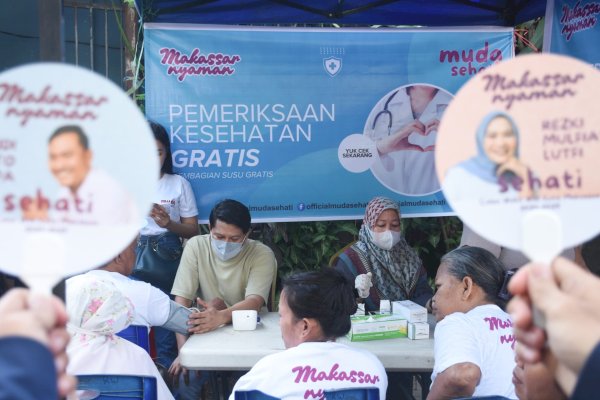 Tak Sekadar Janji, Tim Muda Seto-Rezki Hadirkan Pemeriksaan Kesehatan-Beri Susu Gratis