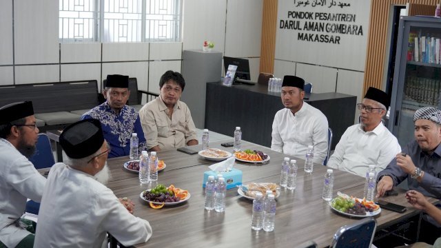 Andi Seto Saat Bertemu Ustaz Ije 