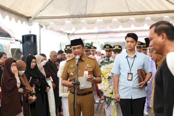 Tangis Pecah Pj Sekda Kota Makassar Firman Pagarra : Selamat Jalan Sahabatku