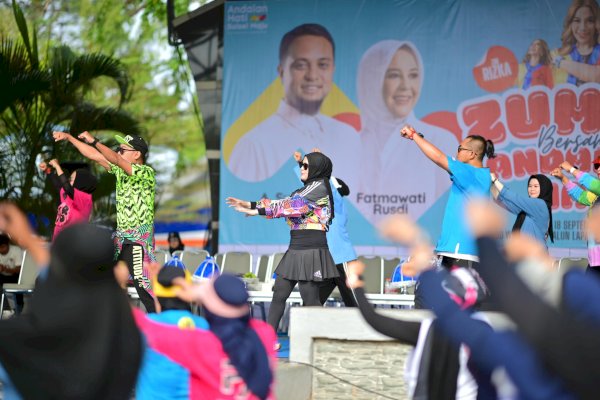 Fatmawati Rusdi Gaet Hati Perempuan Parepare Lewat Senam Zumba